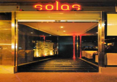 SOLAS酒吧設(shè)計理念 愛爾蘭式的溫暖酒吧設(shè)計效果圖