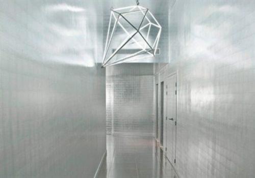 酒店室內(nèi)設(shè)計(jì)風(fēng)格之巴黎解構(gòu)主義風(fēng)格白色酒店設(shè)計(jì)