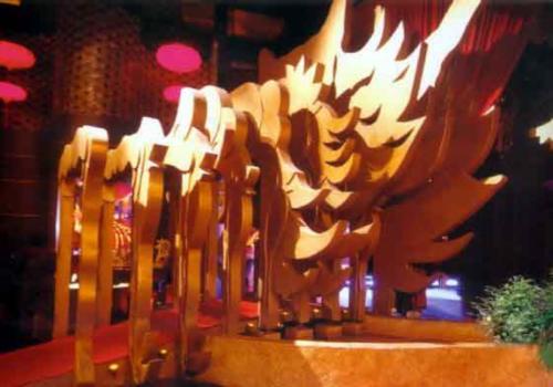 “中國(guó)龍”時(shí)尚酒吧設(shè)計(jì)　　酒吧設(shè)計(jì)展示龍的風(fēng)采