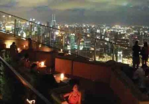 水舍精品酒店內(nèi)的奢華     The  Roof雞尾酒吧設(shè)計(jì)欣賞