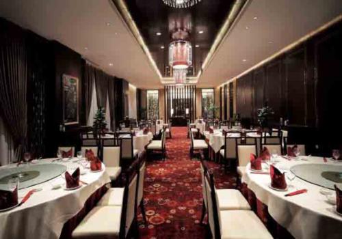 展現(xiàn)藝術(shù)性酒店設(shè)計  上海悅?cè)A大酒店設(shè)計欣賞