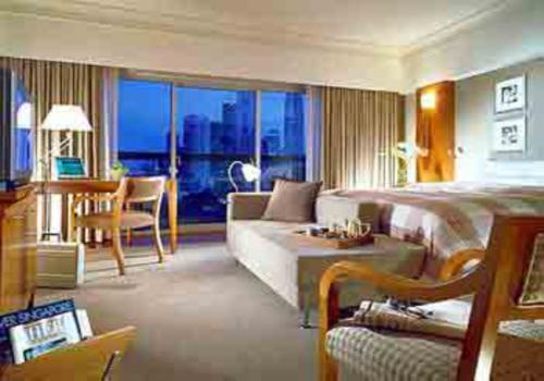 星級酒店設(shè)計與美食相遇　　費爾蒙新加坡４。５星級酒店設(shè)計欣賞