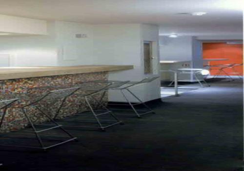 國(guó)外酒吧設(shè)計(jì)薈萃  櫻桃醬酒吧設(shè)計(jì)圖片欣賞