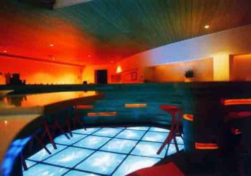 “頌”酒吧設(shè)計帶來音樂快感  音樂酒吧設(shè)計說明