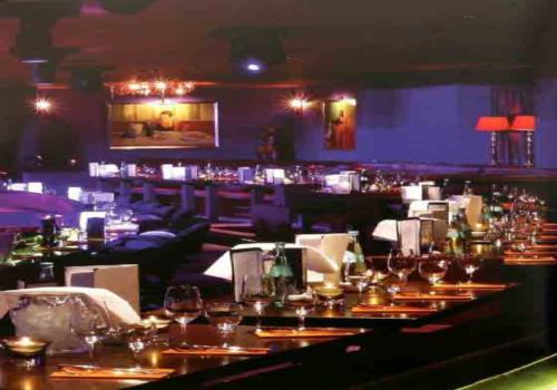 酒吧設(shè)計(jì)規(guī)劃與細(xì)部緊密結(jié)合  成就精彩酒吧設(shè)計(jì)效果圖