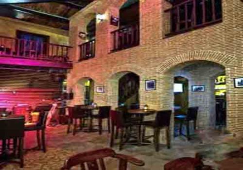 貝斯酒吧設(shè)計(jì)中的建筑藝術(shù)  不著痕跡的音樂(lè)酒吧設(shè)計(jì)欣賞