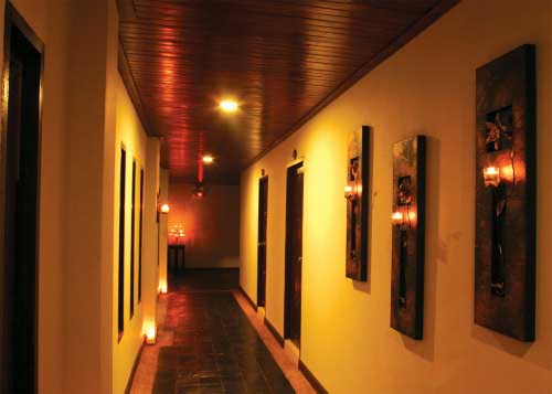 Breeze酒吧設(shè)計說明  Hold不住的喜悅激情