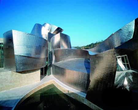 國外藝術(shù)酒店設(shè)計(jì)欣賞:博物館旋轉(zhuǎn)夜酒店設(shè)計(jì)奇妙之旅