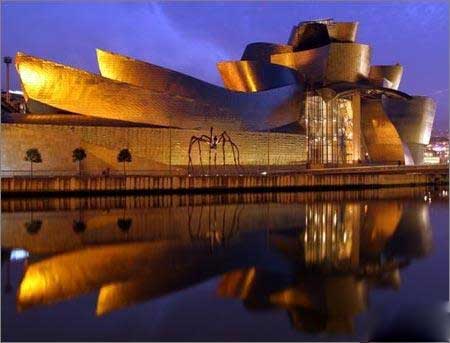 國外藝術(shù)酒店設(shè)計(jì)欣賞:博物館旋轉(zhuǎn)夜酒店設(shè)計(jì)奇妙之旅