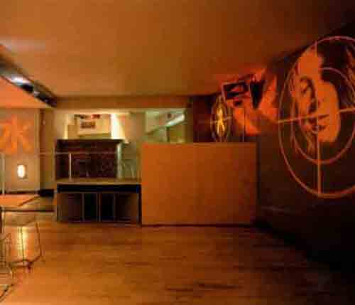 友好空間  櫻桃醬酒吧設(shè)計圖欣賞