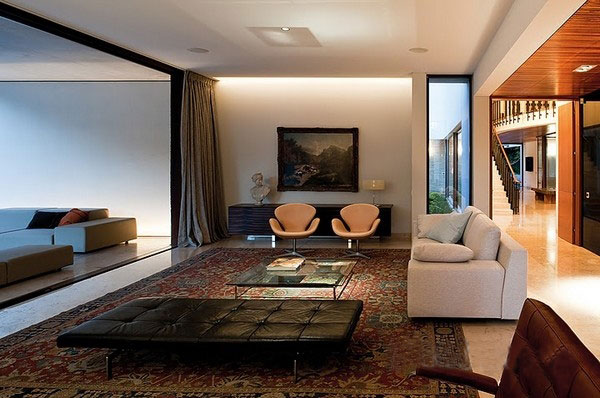 智利圣地亞哥現(xiàn)代風(fēng):Fray Leon私人會(huì)所設(shè)計(jì)欣賞