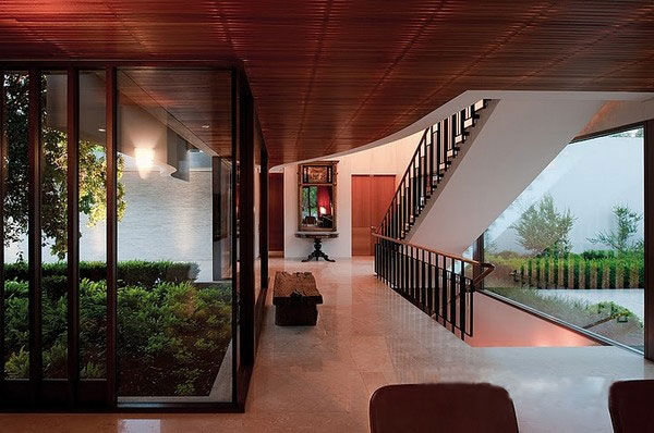 智利圣地亞哥現(xiàn)代風(fēng):Fray Leon私人會(huì)所設(shè)計(jì)欣賞