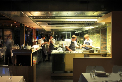 西班牙特色傳統(tǒng)酒吧設(shè)計(jì)   Ortiga酒吧設(shè)計(jì)效果圖欣賞