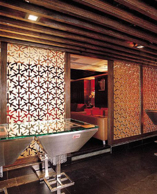 現(xiàn)代中式酒吧設(shè)計圖  感受酒吧設(shè)計混搭風