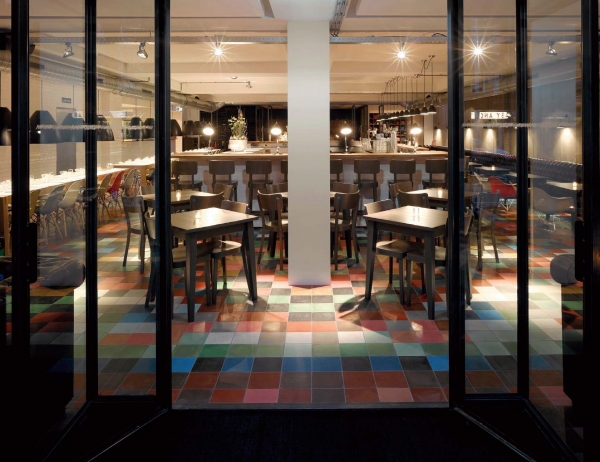 維特芬啤酒吧  充滿趣味的休閑風(fēng)格酒吧設(shè)計(jì)