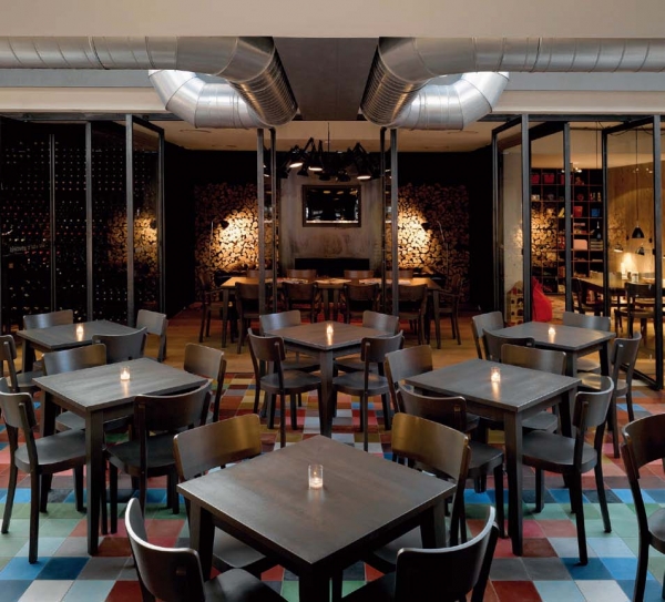 維特芬啤酒吧  充滿趣味的休閑風(fēng)格酒吧設(shè)計(jì)