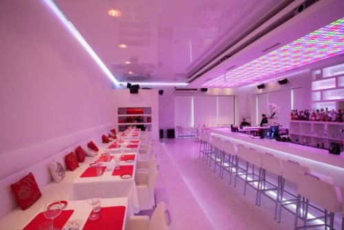 科技與創(chuàng)意   Denispopov個(gè)性酒吧設(shè)計(jì)欣賞