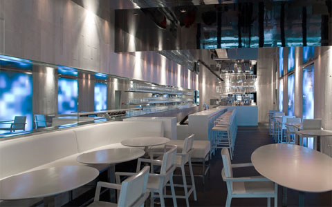 時尚空間   法國圣特羅佩杜港酒吧設計圖欣賞