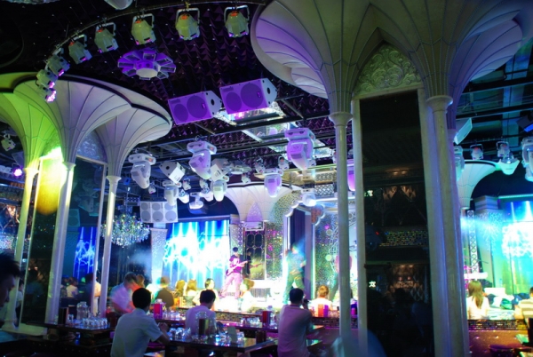 簡(jiǎn)歐風(fēng)格  大連拉闊主題酒吧設(shè)計(jì)欣賞