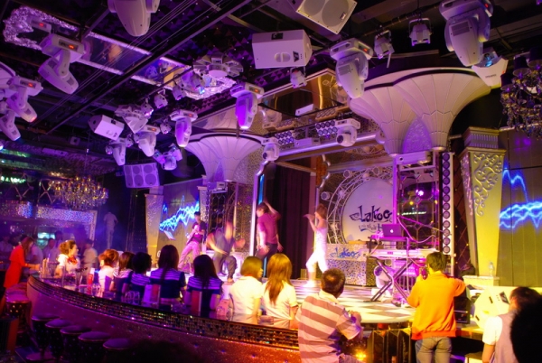 簡(jiǎn)歐風(fēng)格  大連拉闊主題酒吧設(shè)計(jì)欣賞