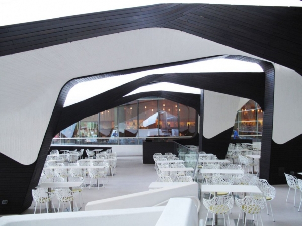 城市中心的詠嘆調(diào)池畔酒吧設(shè)計(jì)效果圖欣賞