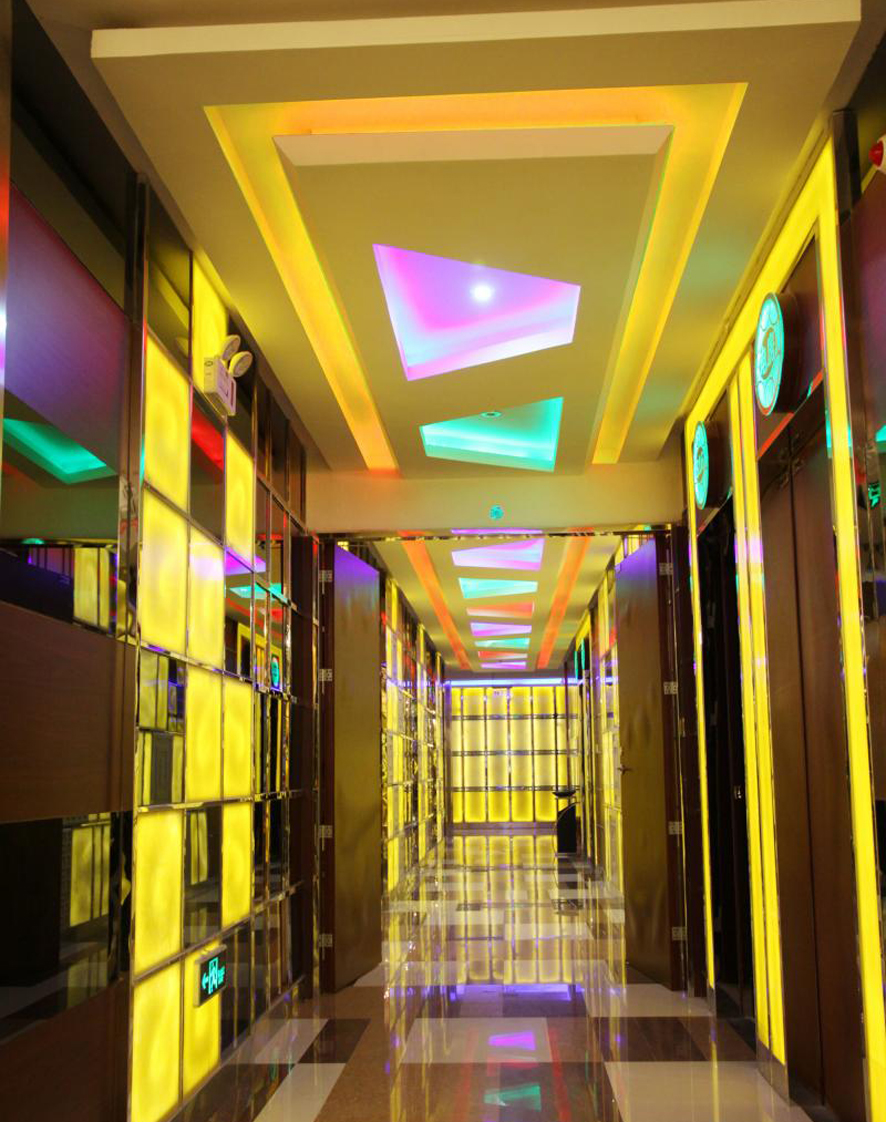 樂(lè)夠KTV設(shè)計(jì)效果圖欣賞