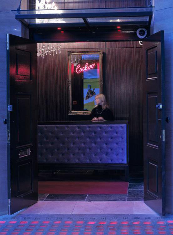 炫樂(lè)主題  倫敦Cuckoo俱樂(lè)部主題酒吧設(shè)計(jì)欣賞