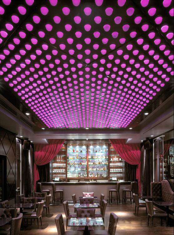 炫樂(lè)主題  倫敦Cuckoo俱樂(lè)部主題酒吧設(shè)計(jì)欣賞