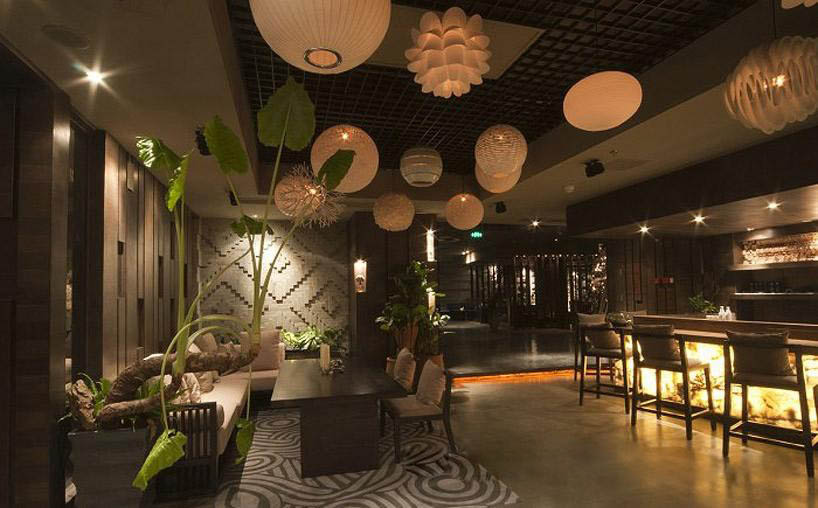 特色主題酒吧設(shè)計(jì)方案欣賞  朗朗高檔俱樂部