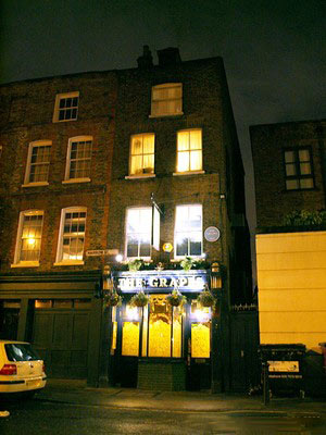 最古香古色的細(xì)節(jié)刻畫   國外復(fù)古酒吧設(shè)計欣賞