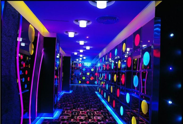 動(dòng)感時(shí)尚 金都夜總會(huì)設(shè)計(jì)案例欣賞