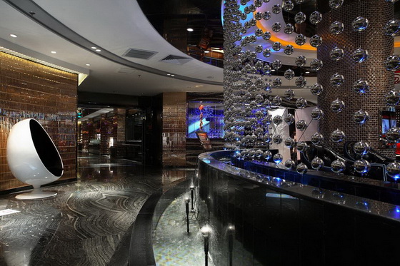 Ktv設(shè)計(jì)應(yīng)該選用恰當(dāng)?shù)募±斫M合形態(tài)