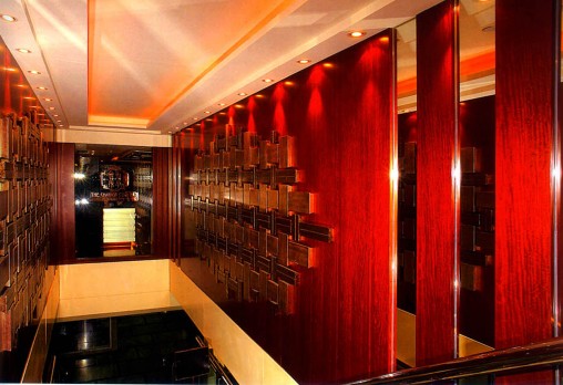 香港馬車娛樂會所設(shè)計(jì)欣賞 獨(dú)特的個(gè)性展示