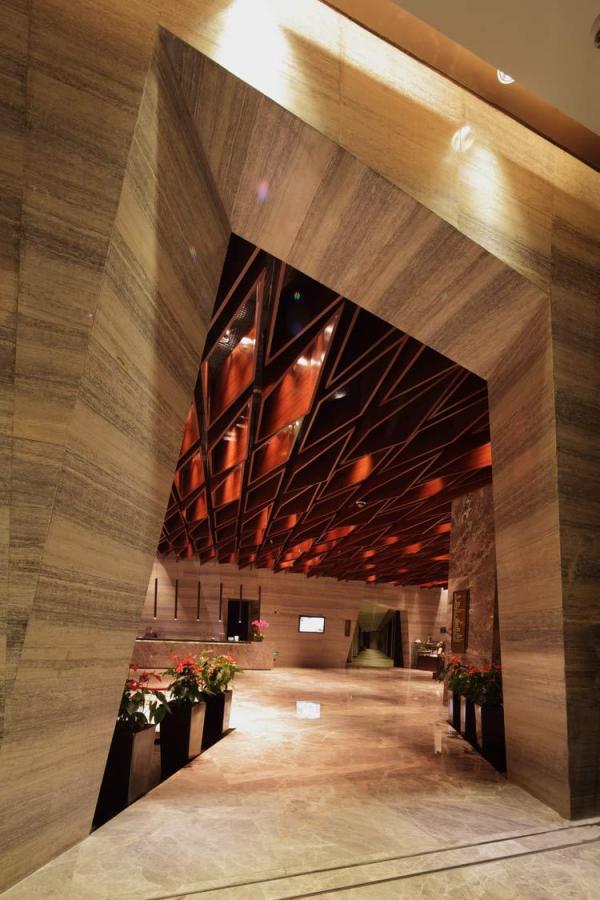 含蓄與灑脫并存 深圳隱秀山居酒店設(shè)計案例賞析