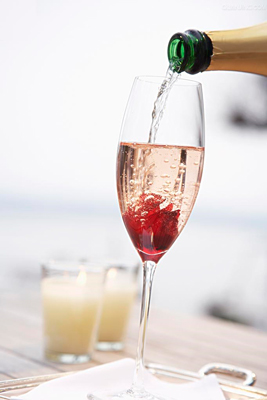 北京城最具創(chuàng)意的前衛(wèi)酒吧設(shè)計案例  庵iori酒吧