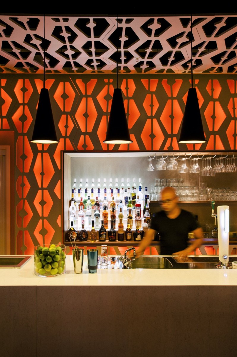 荷蘭阿姆斯特丹Weekend酒吧空間設(shè)計