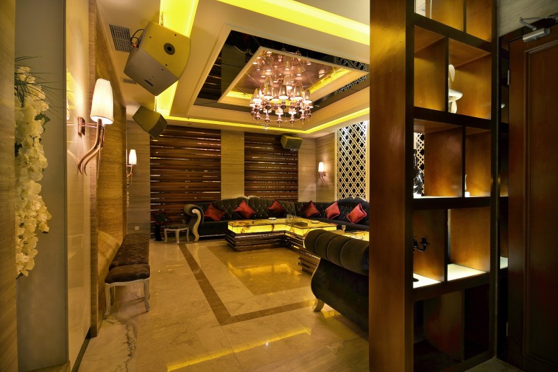 成都陽光都市KTV設(shè)計 定位于高端商務(wù)人士