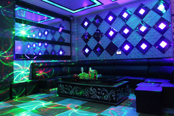 聲歌匯主題量販?zhǔn)終TV設(shè)計(jì) 充分調(diào)動(dòng)客人的所有感官