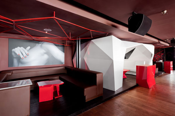 “火焰”在跳躍，宣泄著熱情 上海Bar-Rouge酒吧設(shè)計(jì)