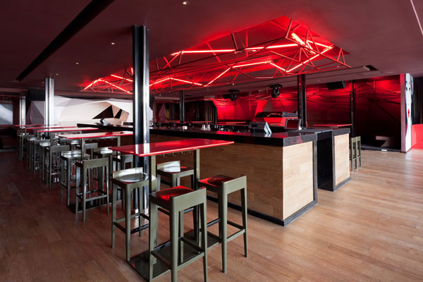 “火焰”在跳躍，宣泄著熱情 上海Bar-Rouge酒吧設(shè)計(jì)