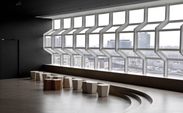 搖滾重地——巴黎ELECTRIC酒吧俱樂部設(shè)計