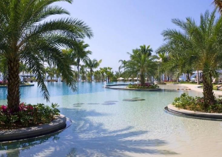 三亞文華東方酒店洗浴中心設(shè)計(jì)泳池介紹