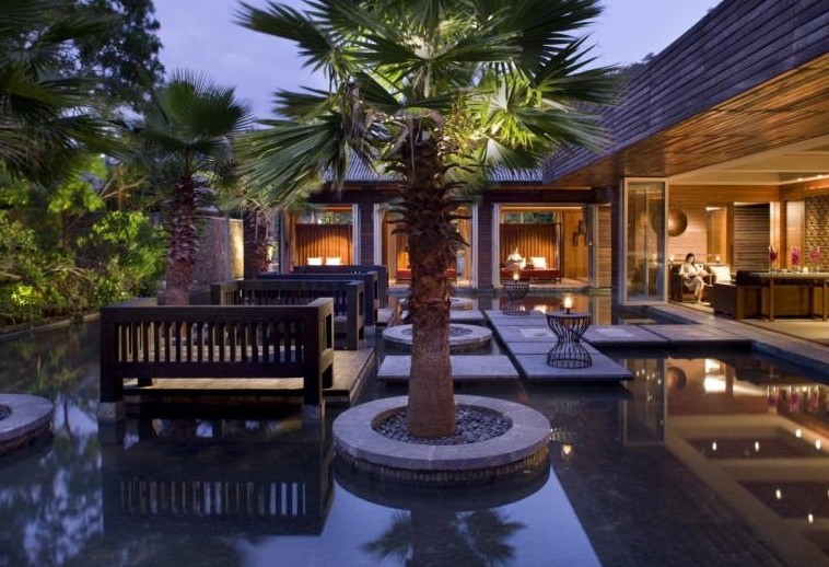 三亞文華東方酒店洗浴中心設(shè)計(jì)泳池介紹