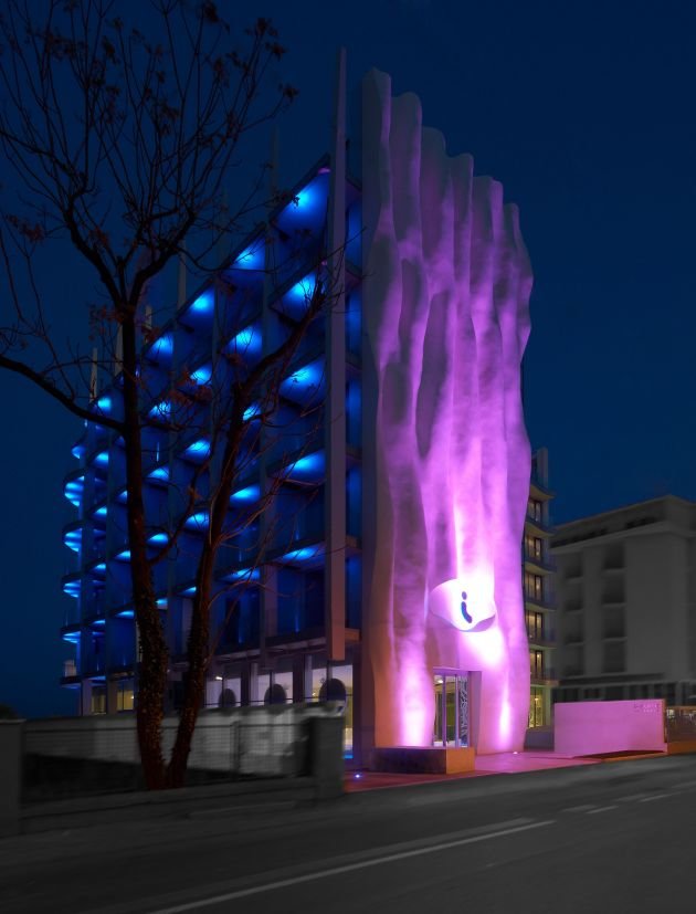 多變的“空間豪宅” i-SUITE酒店設計效果圖欣賞