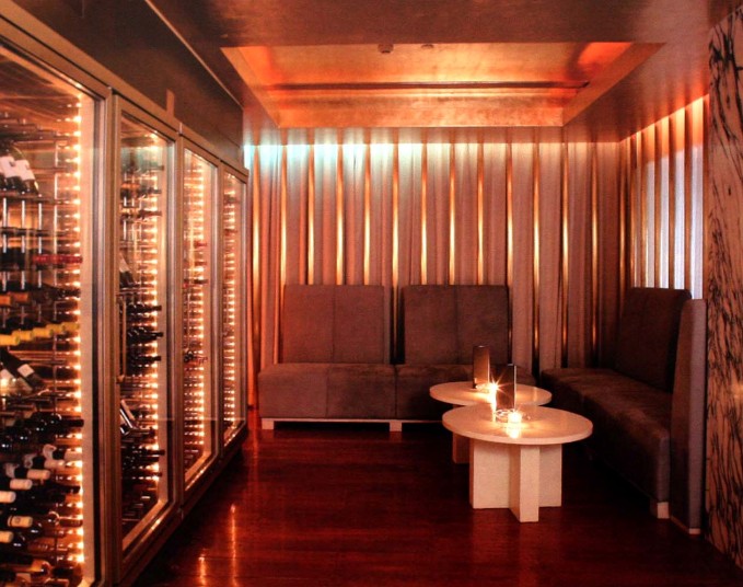 陸唯軒保險庫酒吧設(shè)計 復(fù)古的造型是其最大的特點