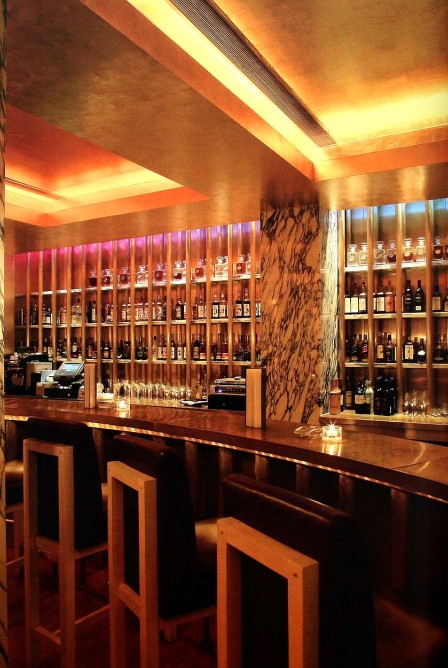 陸唯軒保險庫酒吧設(shè)計 復(fù)古的造型是其最大的特點