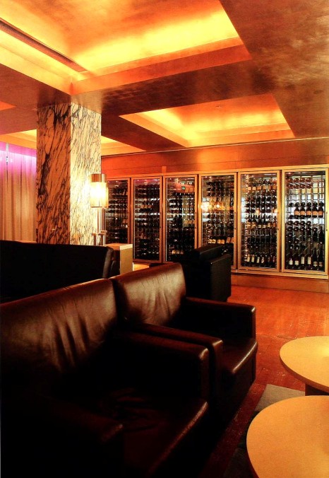 陸唯軒保險庫酒吧設(shè)計 復(fù)古的造型是其最大的特點