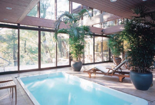 東京郊外私人會(huì)所洗浴中心設(shè)計(jì)欣賞