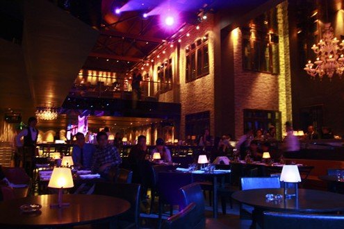 讓燈光表達(dá)情感 Brown Sugar餐廳酒吧設(shè)計(jì)圖欣賞