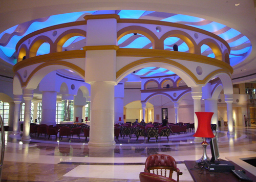 深圳華僑城洲際大酒店——國內(nèi)首創(chuàng)西班牙風(fēng)情酒店